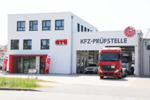 Tüv Hanau Prüfhalle für Hauptuntersuchung